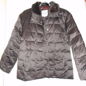 Andrew Marc New York Brown zip down filled Coat